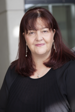 Frau  Bettina Sattler